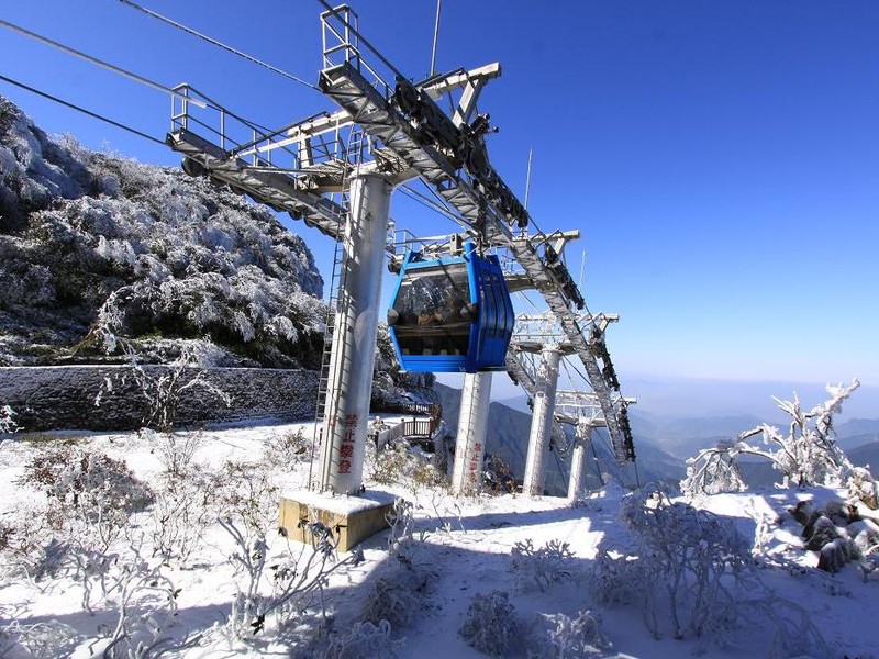 金佛山重庆南川金佛山西坡天星小镇一日游含往返索道金佛山大门到索道