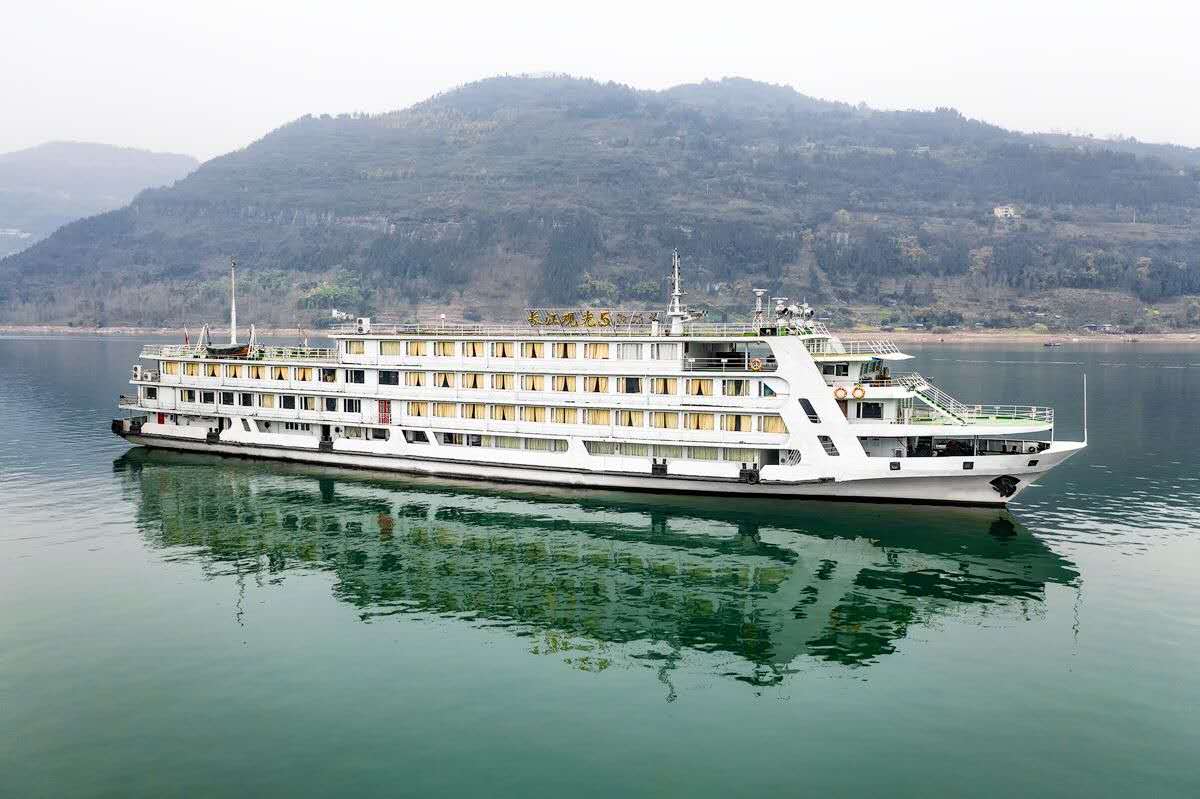 三峡游轮全景往返4日游(万州登船 水陆联运完美结合 游船住宿3晚)下单