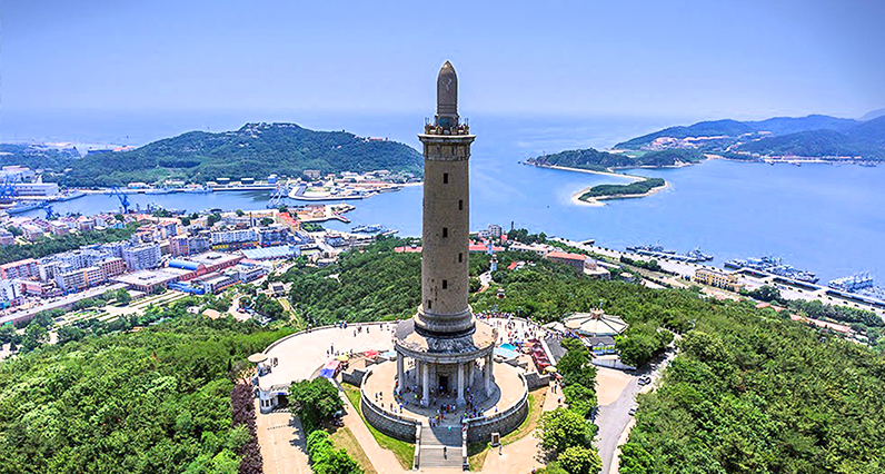 大连旅顺一日游豪华10人团海鲜餐畅游黄渤海分界线闯关东影视城帆船