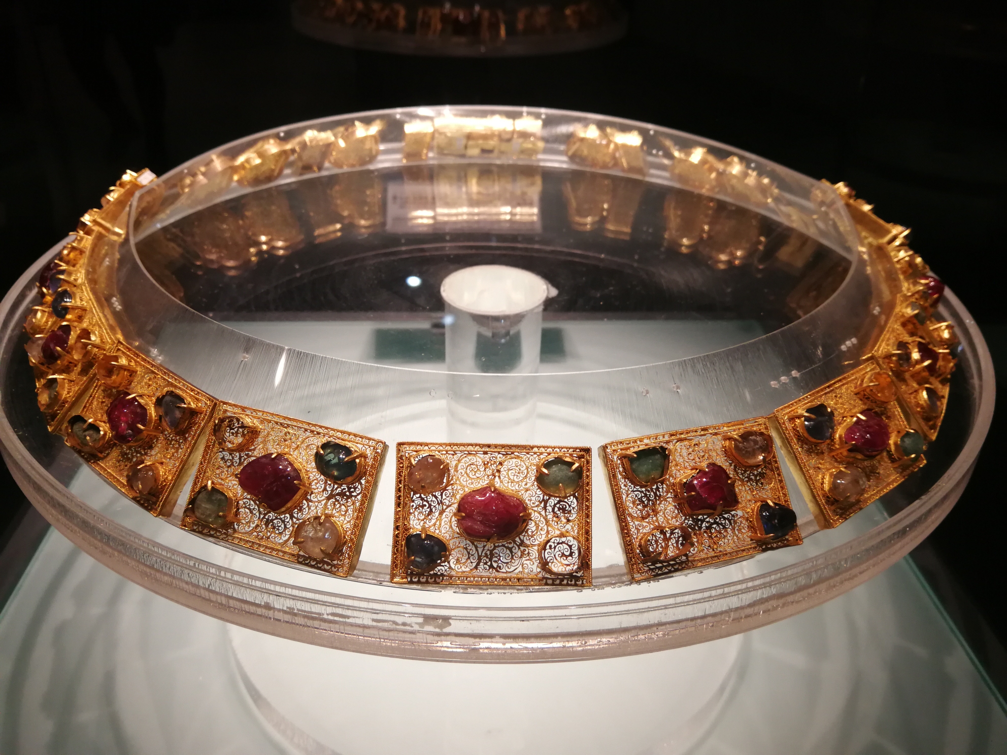 爱尚博物馆—湖北博物馆—梁庄王墓出土珠宝展_游记