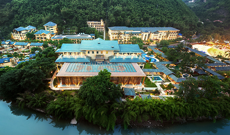 重庆统景两江假日酒店2天1晚精选套餐住宿双人早餐无限次数入园温泉票