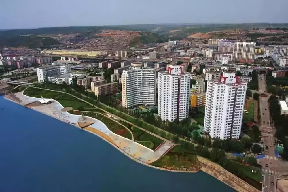 黄河两岸(二):神府煤田