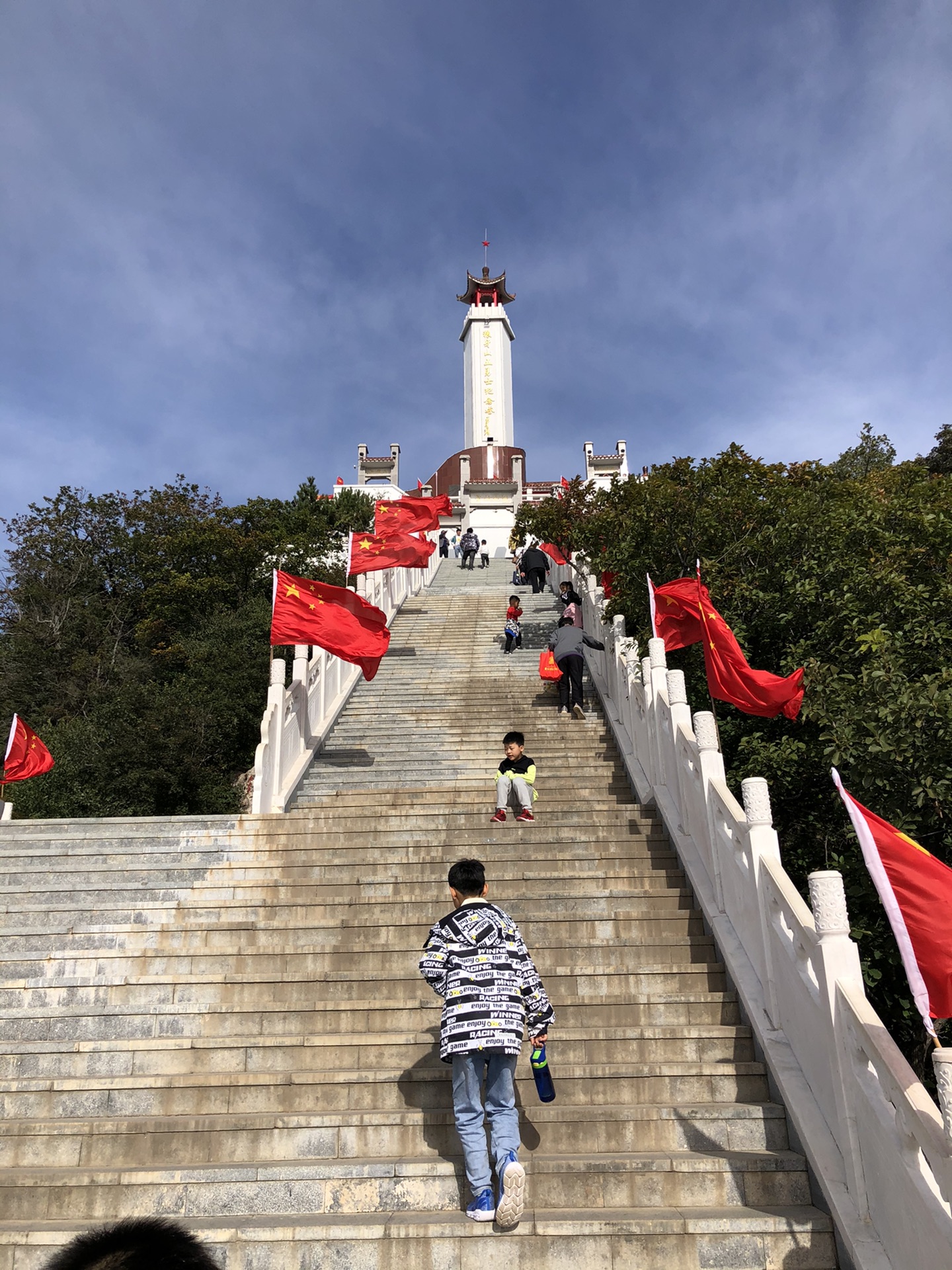 狼牙山五勇士紀念塔