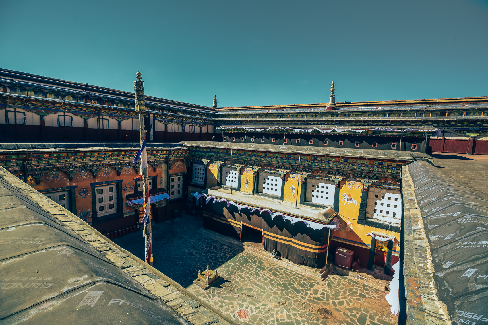 西藏往西 佛寺传佛|萨迦古城,探秘西藏人文风情