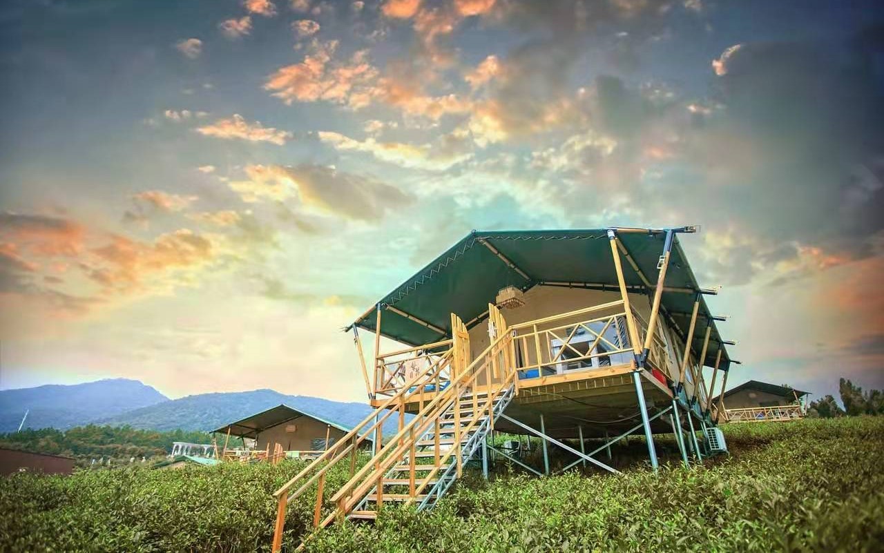 常州茅山森林世界房车帐篷露营基地家庭房一晚住宿含双人早餐双人门票