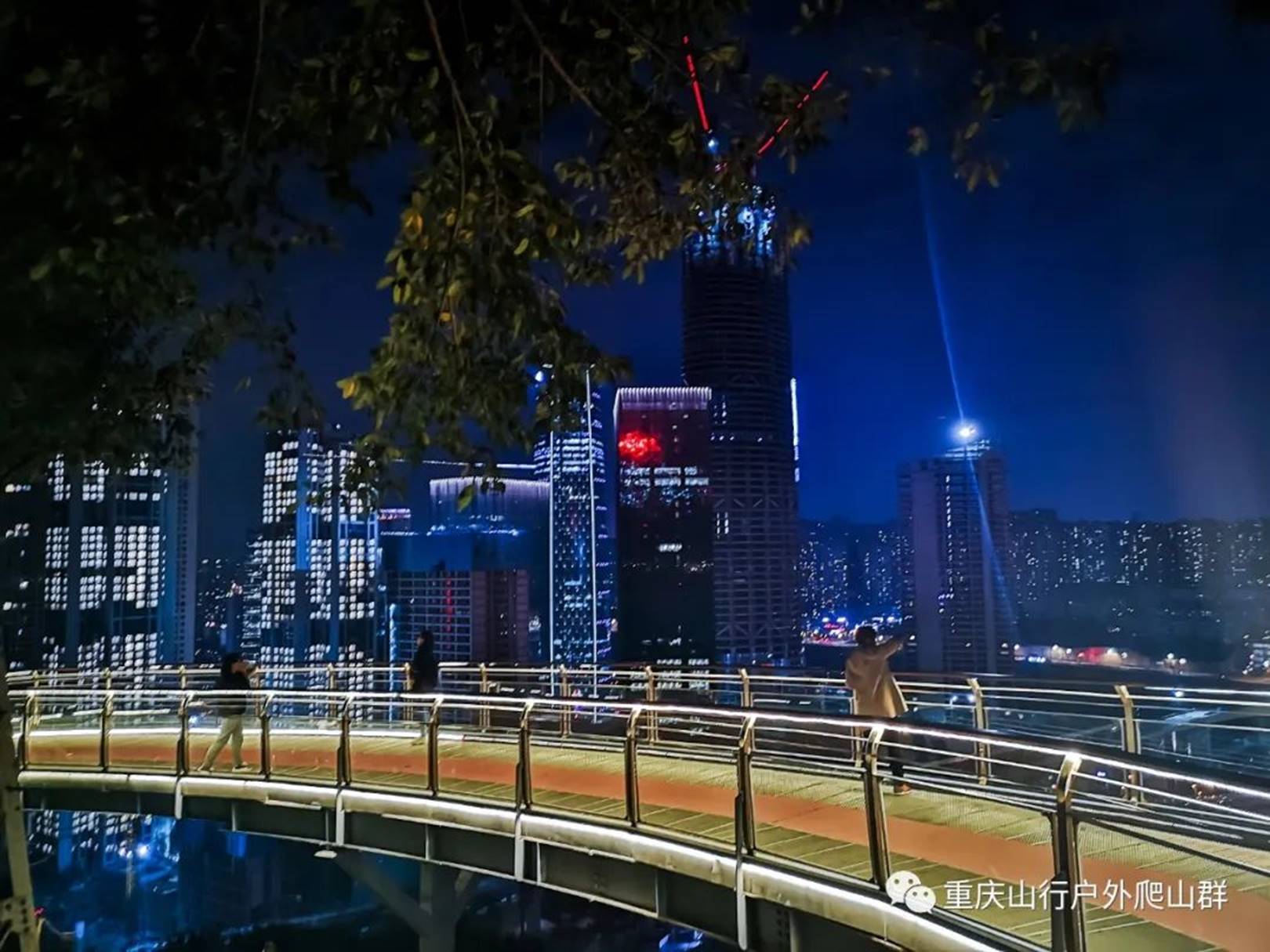 北滨路夜景图片