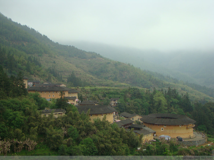 南靖县有多少人口_福建南靖这座土楼太神奇 十八个门三口水井,曾有四百多人