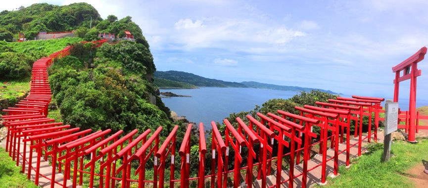 日本海上鸟居图片