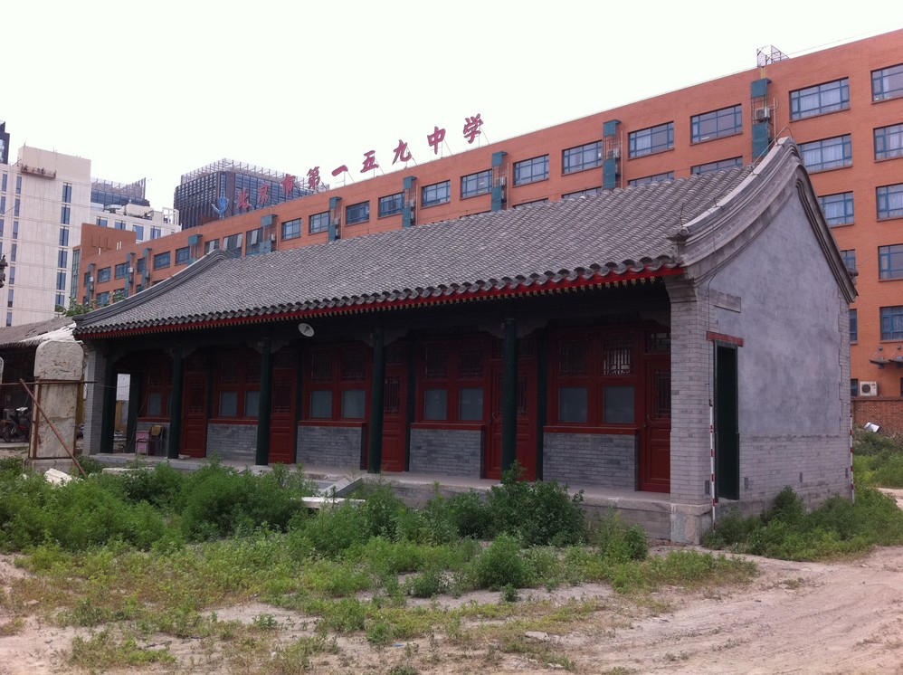 亦称锦什坊街清真寺.始建于明宣德四年.目前整修中.