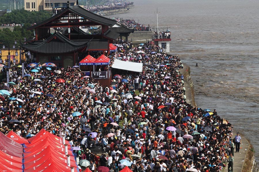 想见识一下国庆各景点人山人海的阵势,有照片的发一下啊