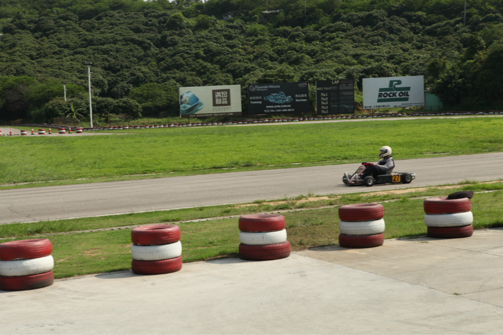 卡丁车初体验-深圳沙井极速赛车场