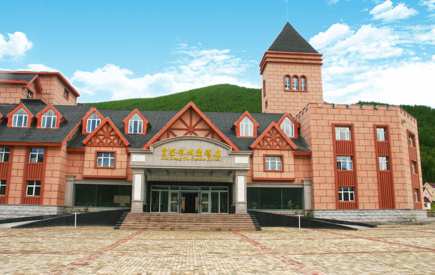 喀纳斯贾登峪城堡酒店预订,喀纳斯贾登峪城堡酒店价格_地址_图片_点评