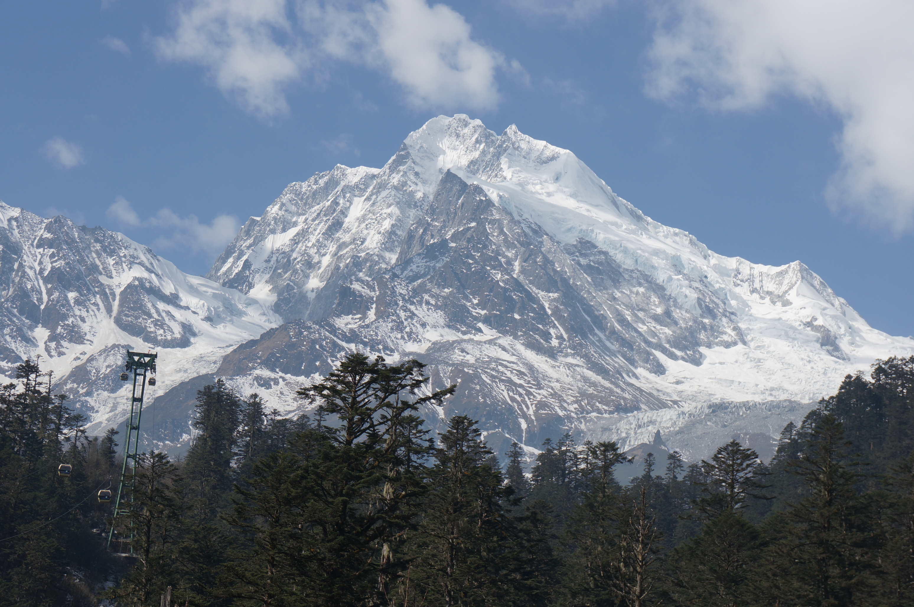 雪山之巅