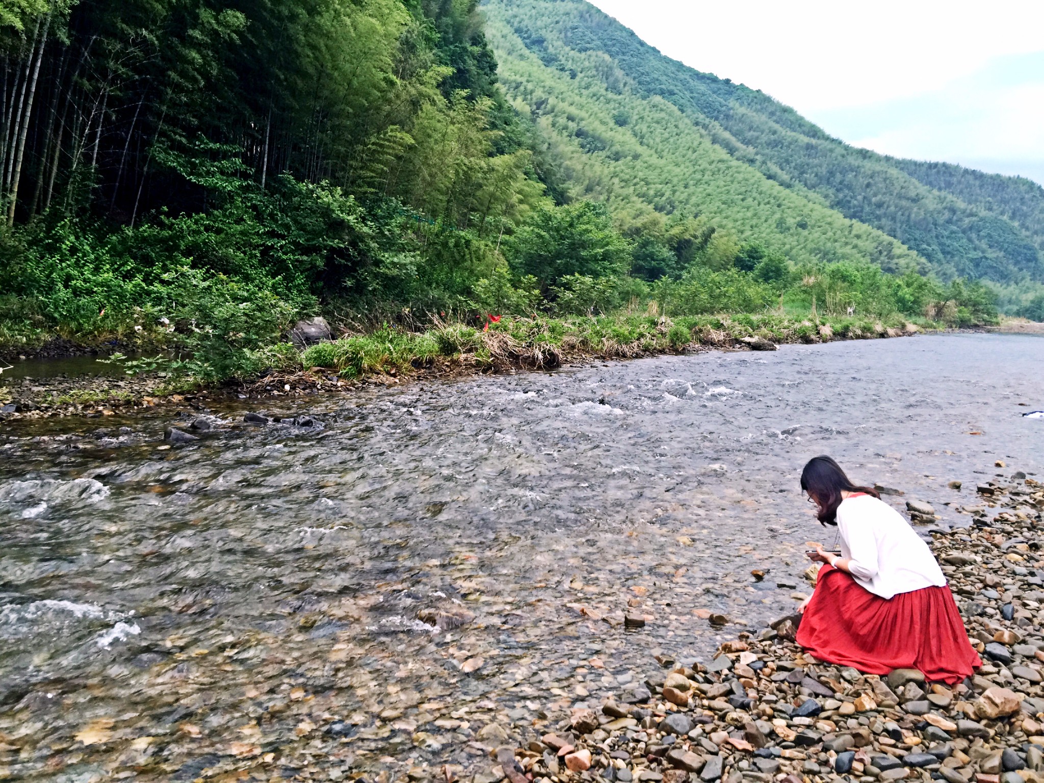 泾县有多少人口_半价抢 馋哭隔壁家小孩的隐藏餐厅曝光,一口撩倒泾县人(3)