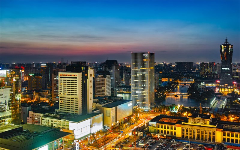 开放时间:8:00-16:30(日游) 19:30-20:40(夜游) 9:00-17:00(塘栖古镇)