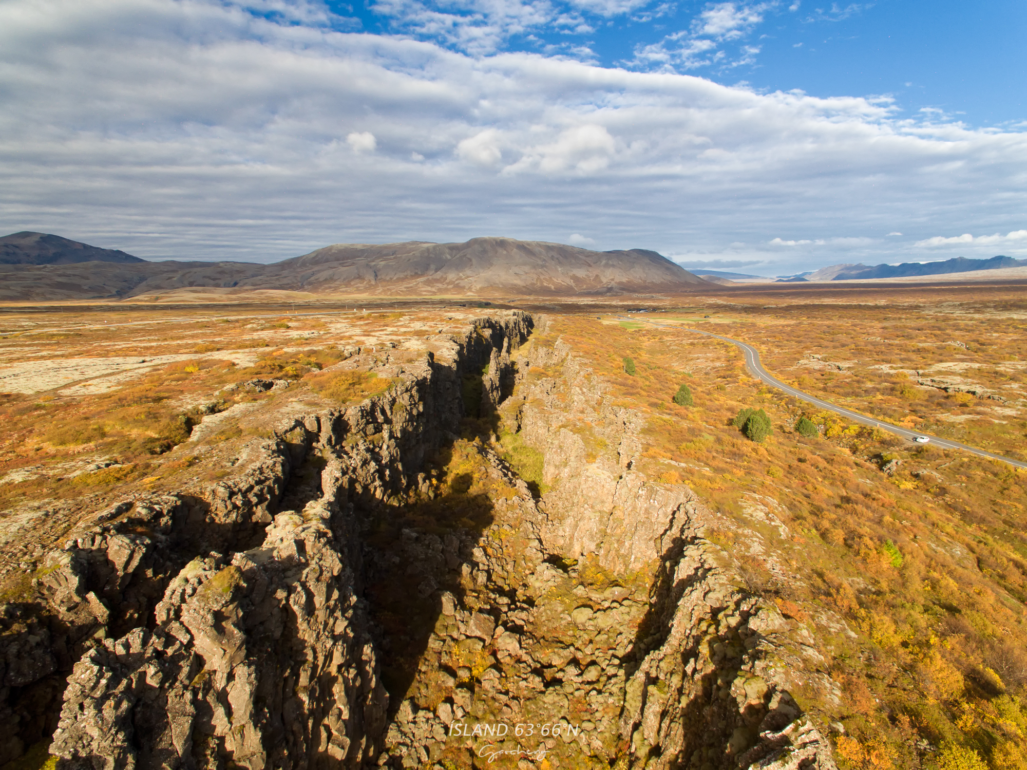 03 正文 黄金瀑布辛格维 利尔 国家公园大裂谷被誉为地球最美"伤疤"