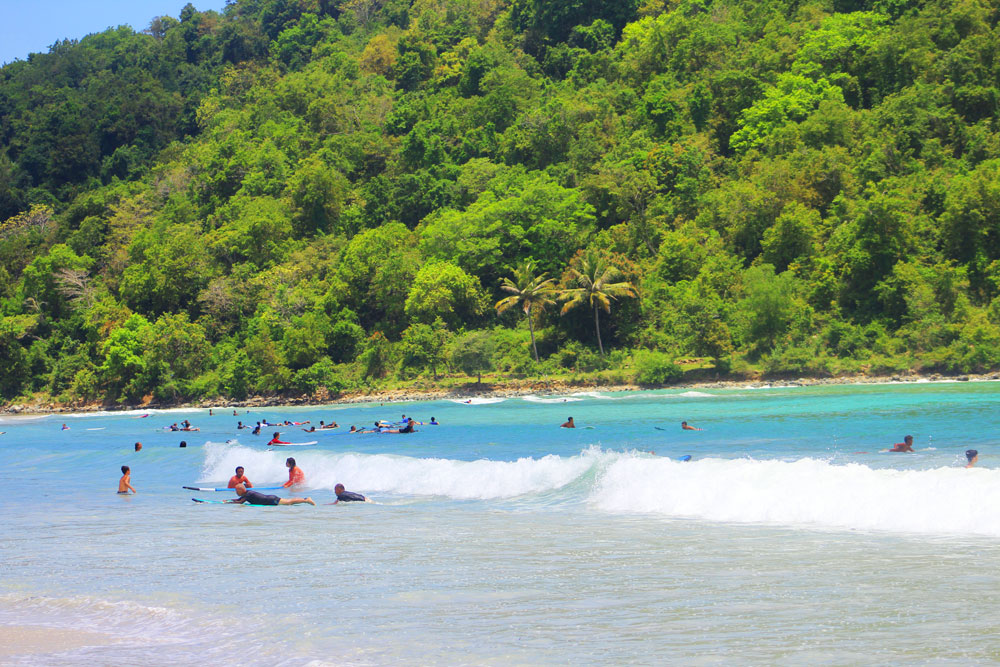 如果你在尋找美麗的海灘,除了吉利群島gili islands以外,就要到龍目島