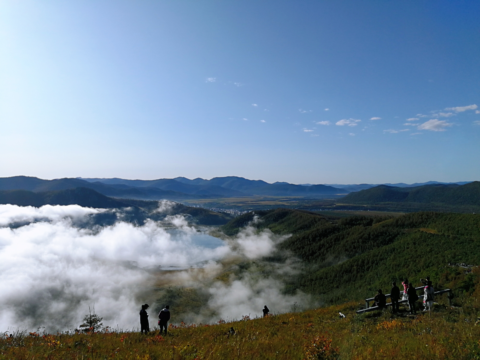 扎兰屯月亮小镇景区图片